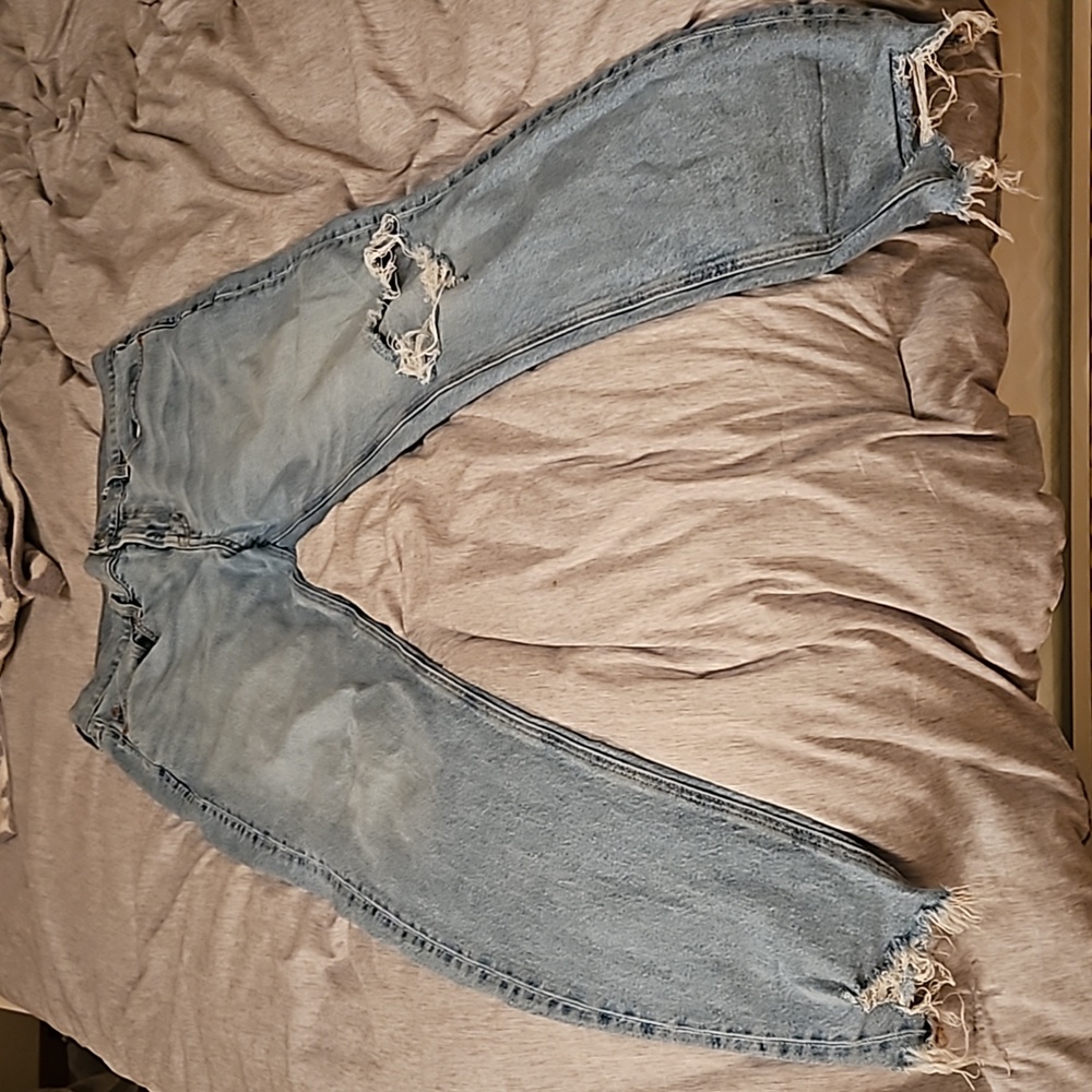 American Eagle frayed hem straight cut denim size 12